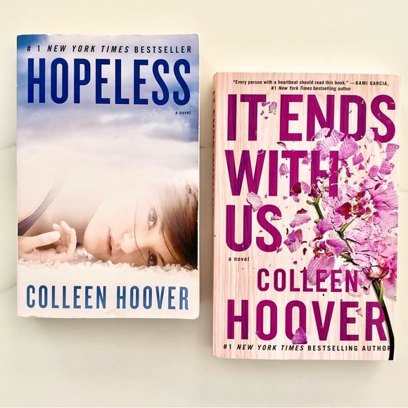 Colleen Hoover Book Set - Hopeless & It Ends With Us - Picture 1 of 3